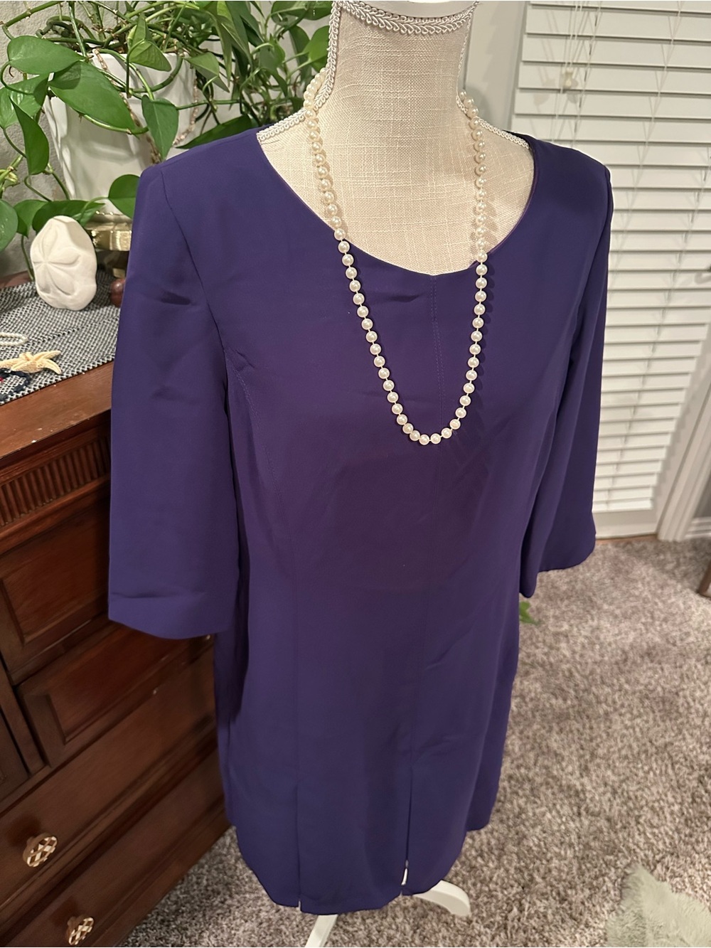 Classic Purple Midi Shift Dress with Scoop Neck